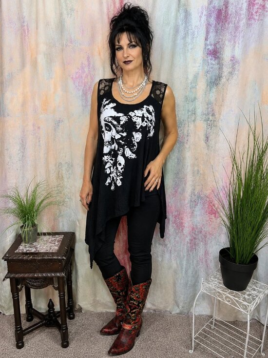 Rosegal Tops - NEW 📌Rosegal Asymmetrical Long Skull Print Gothic Tee -Top & Lace with Skulls